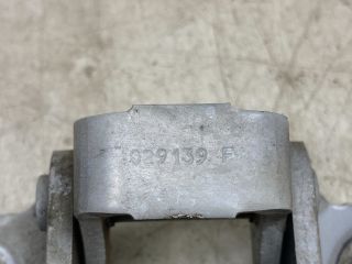 bontott RENAULT MEGANE II Jobb hátsó Felső Zsanér