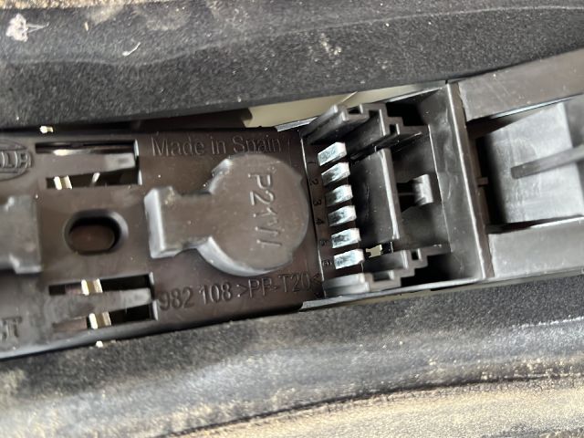 bontott RENAULT MEGANE II Jobb Hátsó Lámpa