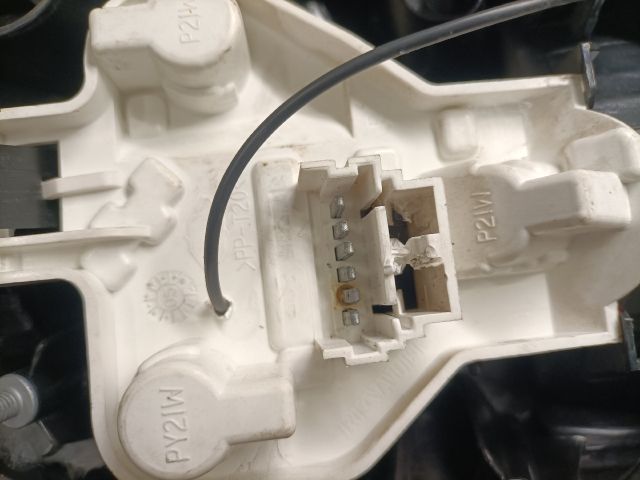 bontott RENAULT MEGANE II Jobb Hátsó Lámpa