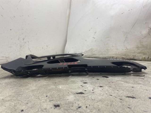 bontott RENAULT MEGANE II Jobb hátsó Lökhárító Tartó (Műanyag)