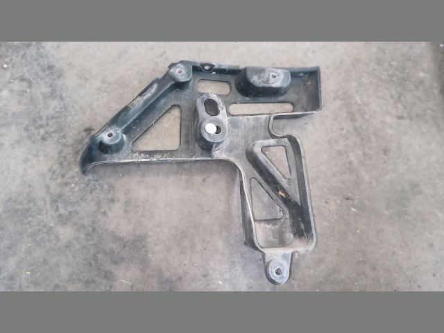 bontott RENAULT MEGANE II Jobb hátsó Oldal Lökhárító Tartó (Műanyag)