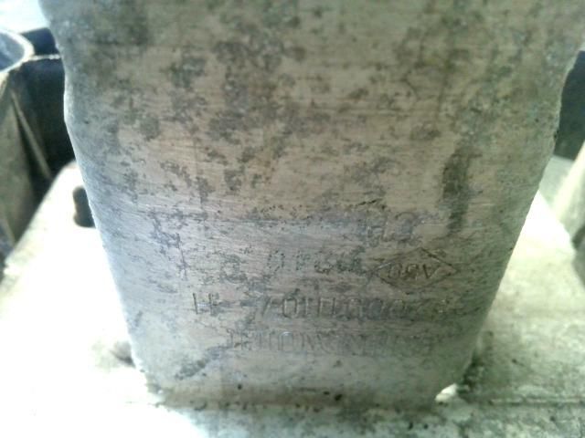 bontott RENAULT MEGANE II Jobb Lökhárító Tartó Nyúlványvég