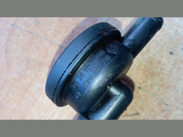 bontott RENAULT MEGANE II Kartergáz Visszavezető Szelep