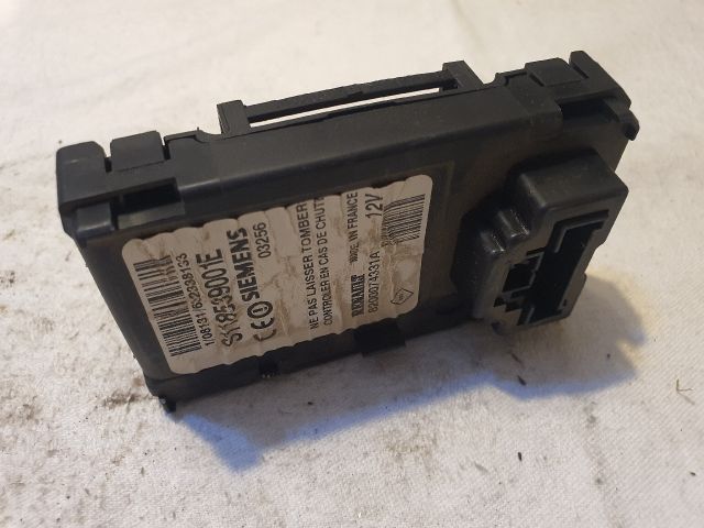 bontott RENAULT MEGANE II Kártyaolvasó