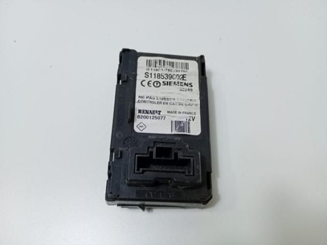 bontott RENAULT MEGANE II Kártyaolvasó