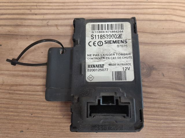 bontott RENAULT MEGANE II Kártyaolvasó