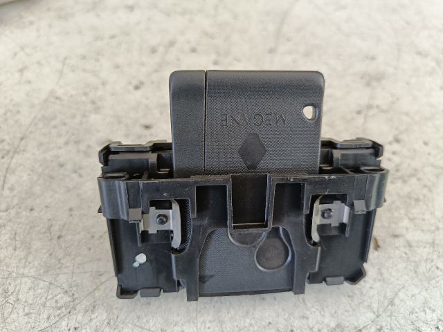 bontott RENAULT MEGANE II Kártyaolvasó