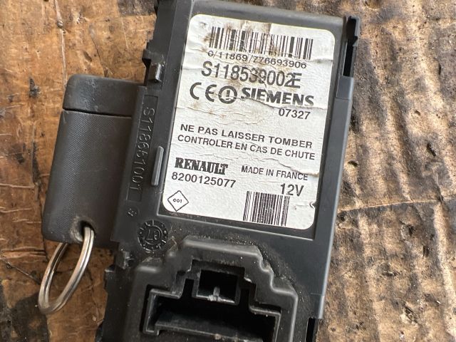 bontott RENAULT MEGANE II Kártyaolvasó