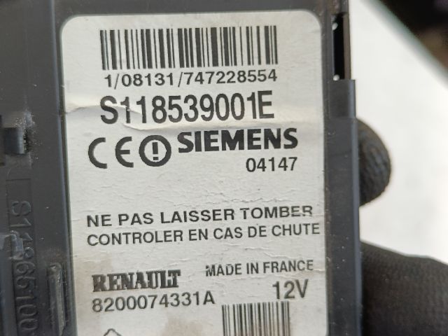 bontott RENAULT MEGANE II Kártyaolvasó