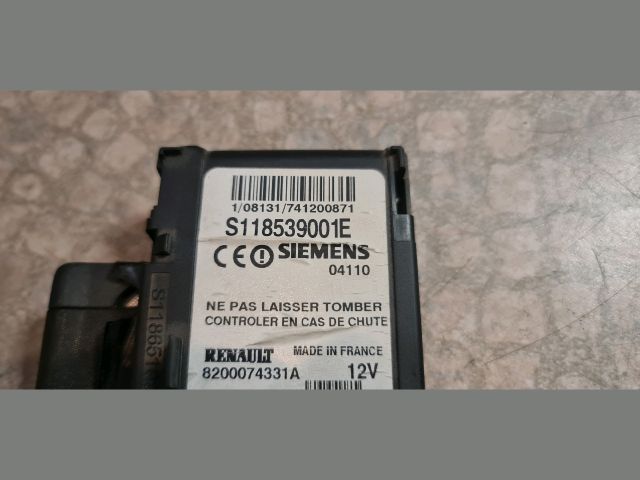 bontott RENAULT MEGANE II Kártyaolvasó