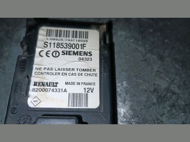 bontott RENAULT MEGANE II Kártyaolvasó