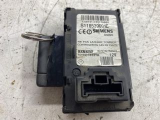 bontott RENAULT MEGANE II Kártyaolvasó