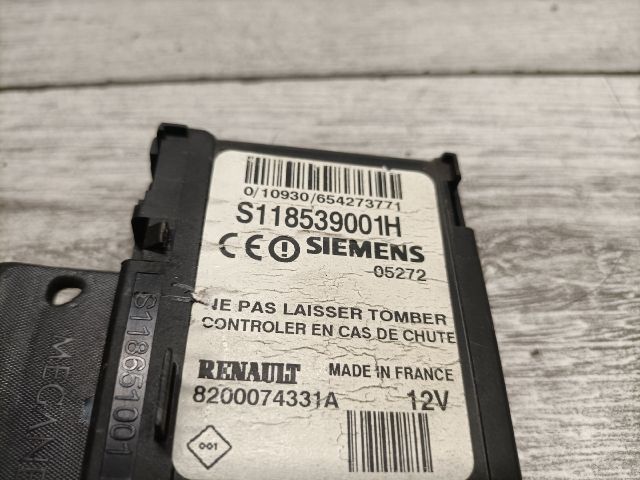 bontott RENAULT MEGANE II Kártyaolvasó