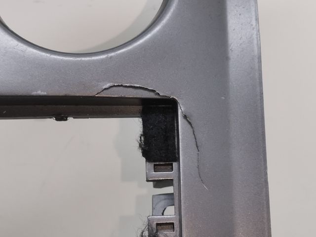 bontott RENAULT MEGANE II Középkonzol Keret