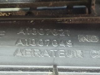 bontott RENAULT MEGANE II Középső Szellőző