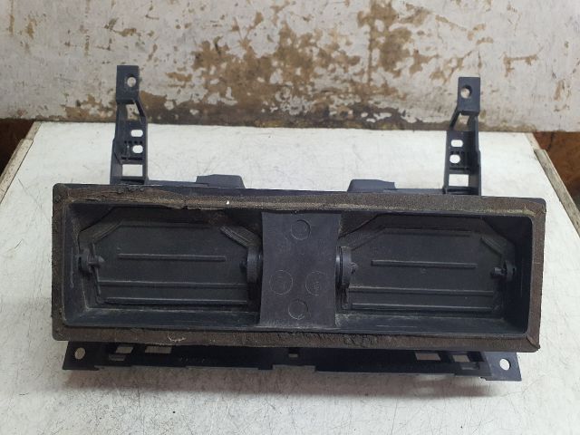 bontott RENAULT MEGANE II Középső Szellőző