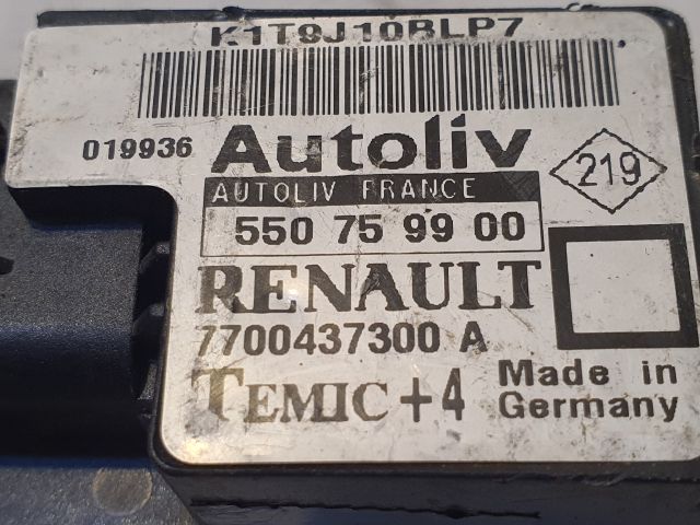 bontott RENAULT MEGANE II Központi Ütközés Érzékelő