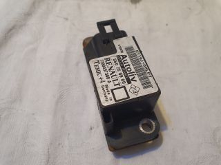 bontott RENAULT MEGANE II Központi Ütközés Érzékelő