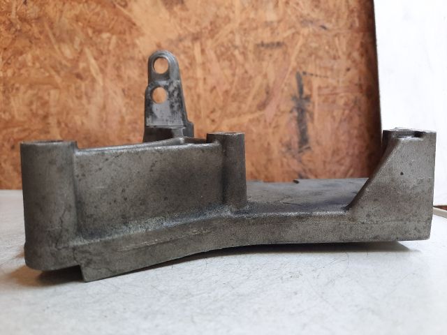 bontott RENAULT MEGANE II Motor Tartó Bak (Fém)