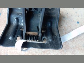 bontott RENAULT MEGANE II Motorháztető Nyitó Kar / Gomb