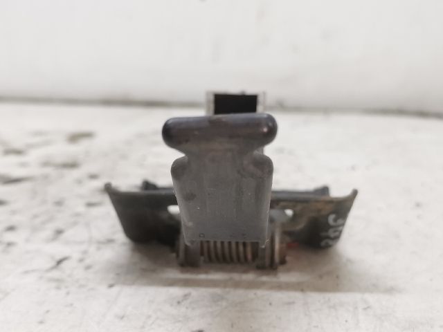 bontott RENAULT MEGANE II Motorháztető Nyitó Kar / Gomb