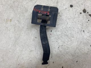 bontott RENAULT MEGANE II Motorháztető Nyitó Kar / Gomb