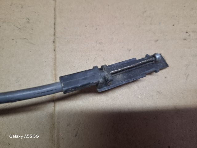 bontott RENAULT MEGANE II Motorháztető Nyitó Kar / Gomb