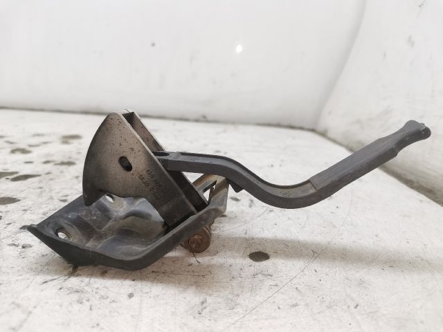 bontott RENAULT MEGANE II Motorháztető Nyitó Kar / Gomb