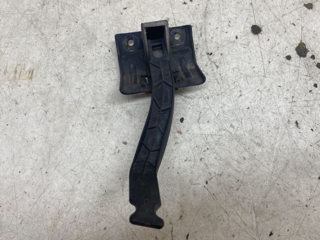 bontott RENAULT MEGANE II Motorháztető Nyitó Kar / Gomb