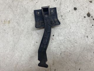 bontott RENAULT MEGANE II Motorháztető Nyitó Kar / Gomb