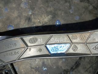 bontott RENAULT MEGANE II Motorháztető Nyitó Kar / Gomb