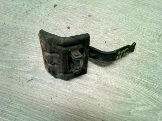 bontott RENAULT MEGANE II Motorháztető Nyitó Kar / Gomb