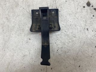 bontott RENAULT MEGANE II Motorháztető Nyitó Kar / Gomb