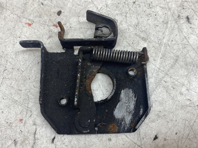 bontott RENAULT MEGANE II Motorháztető Zárszerkezet