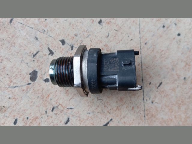 bontott RENAULT MEGANE II Nyomásszabályzó Szelep