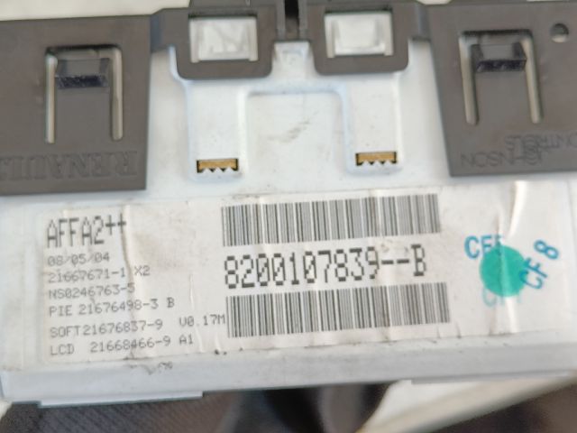 bontott RENAULT MEGANE II Óra (Időmérő)