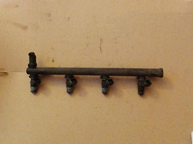 bontott RENAULT MEGANE II Porlasztó Sor / Híd