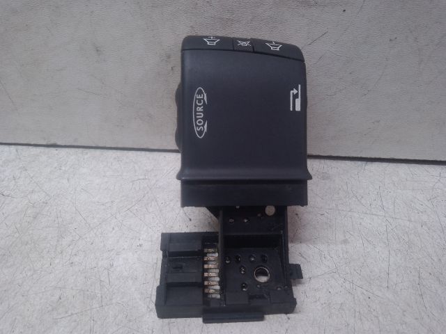 bontott RENAULT MEGANE II Rádió / CD Kapcsoló