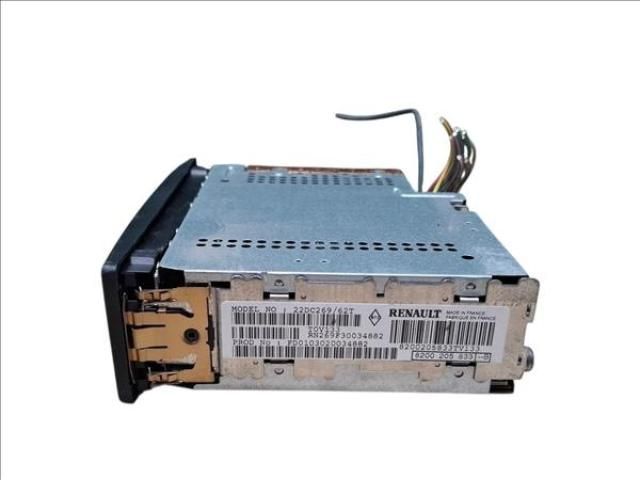 bontott RENAULT MEGANE II Rádió / CD