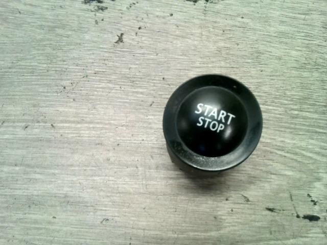 bontott RENAULT MEGANE II Start / Stop Indító Gomb