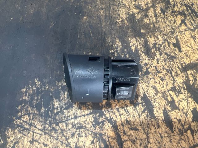 bontott RENAULT MEGANE II Start / Stop Indító Gomb