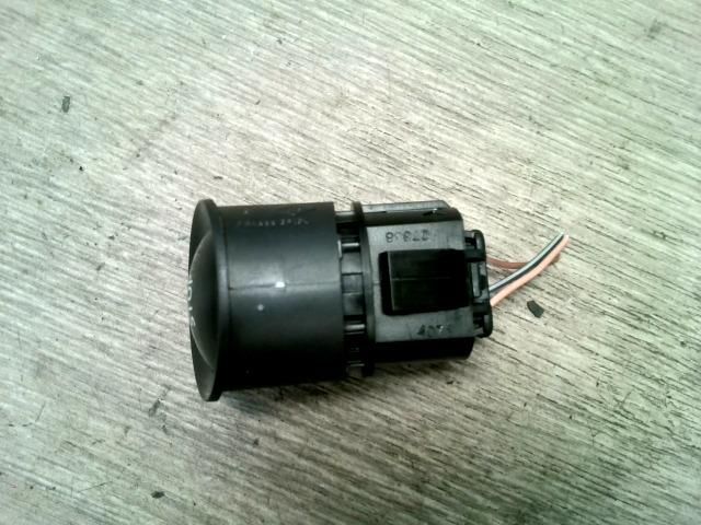 bontott RENAULT MEGANE II Start / Stop Indító Gomb