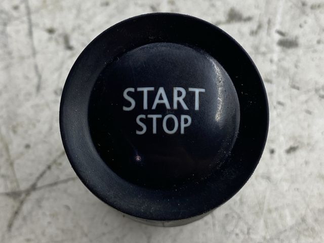 bontott RENAULT MEGANE II Start / Stop Indító Gomb