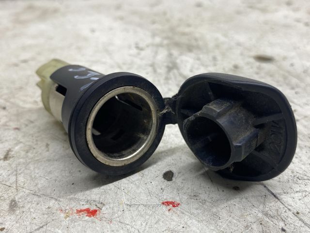 bontott RENAULT MEGANE II Szivargyújtó Aljzat