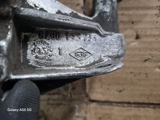 bontott RENAULT MEGANE II Tartó Bak