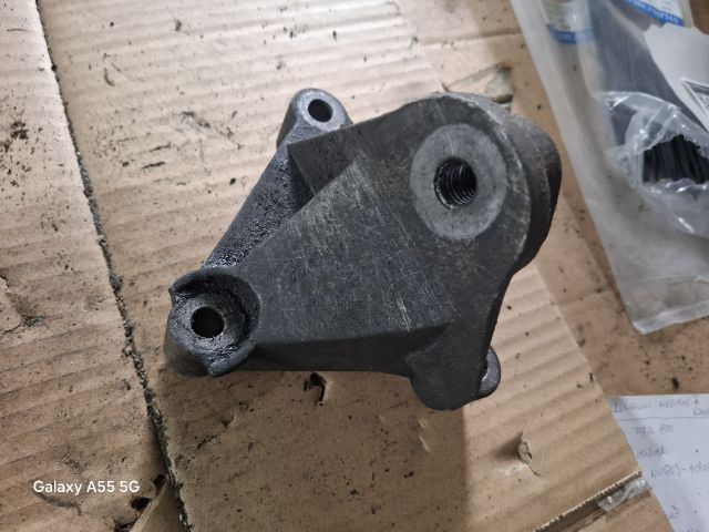 bontott RENAULT MEGANE II Tartó Bak