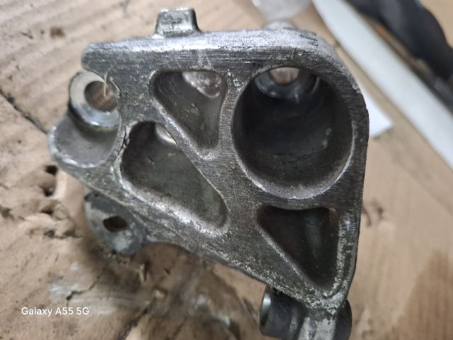 bontott RENAULT MEGANE II Tartó Bak