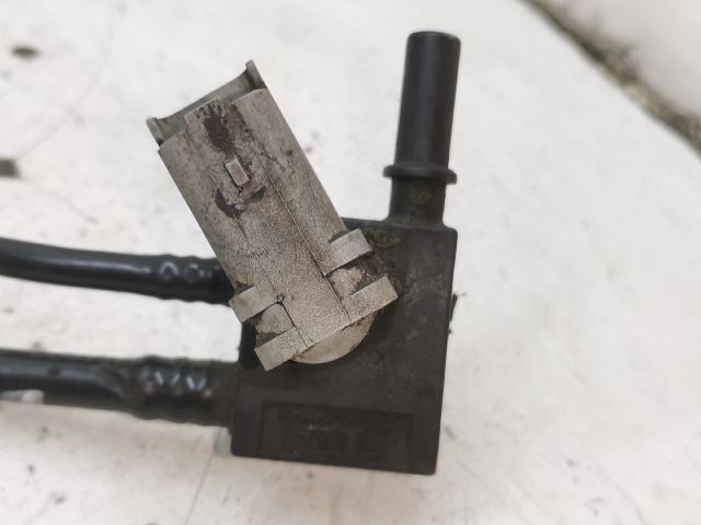 bontott RENAULT MEGANE II Üzemanyagcső