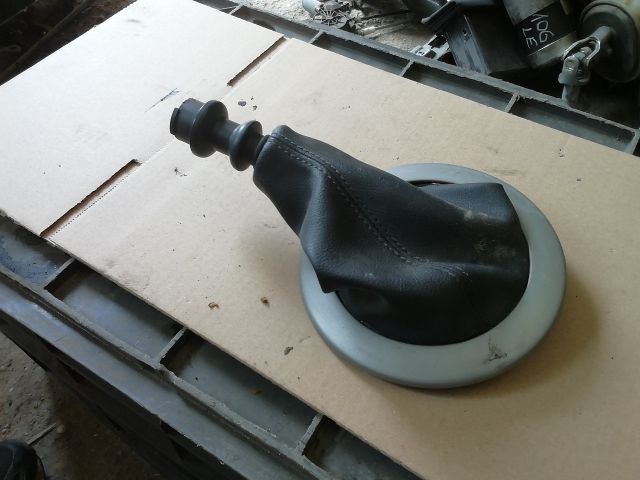 bontott RENAULT MEGANE II Váltószoknya