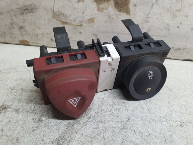 bontott RENAULT MEGANE II Vészvillogó Kapcsoló